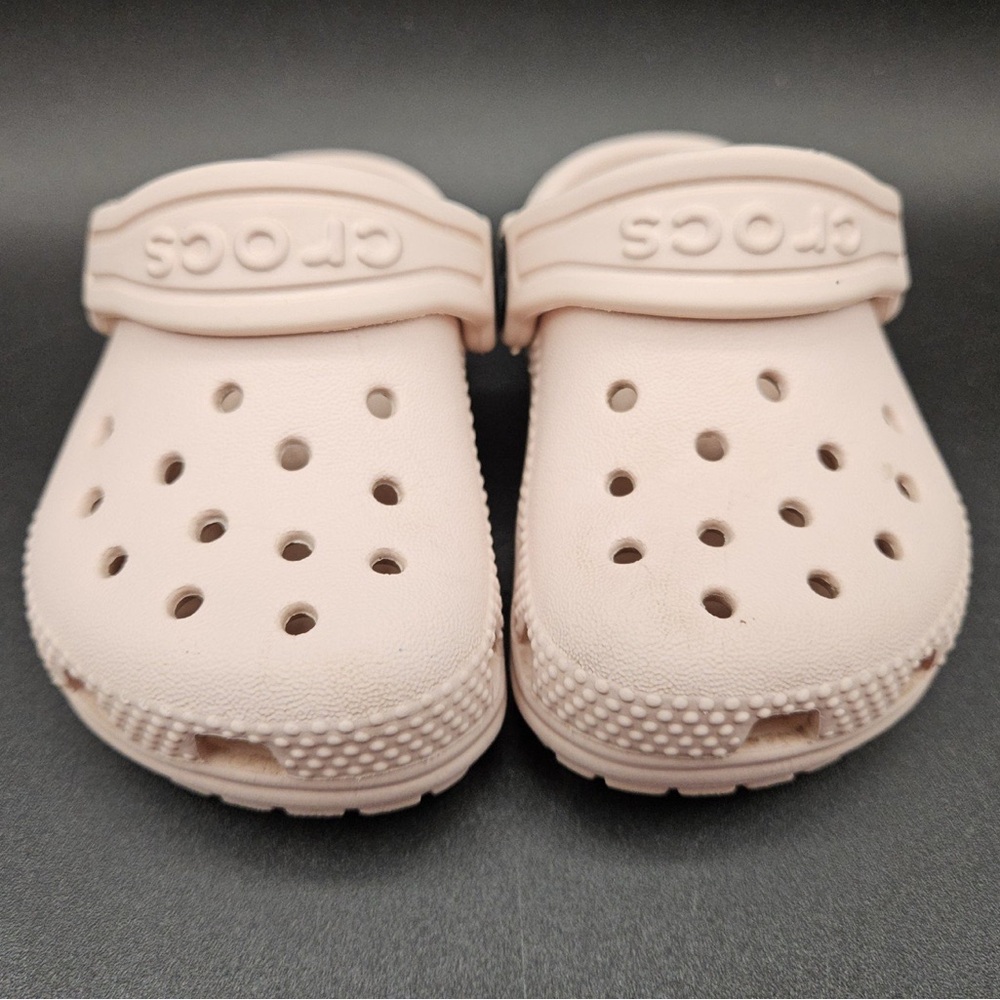Crocs Toddler Classic Clog - pale pink size 7
